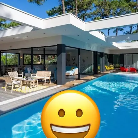 California Piscine Chauffee 14x4m Moulleau Abatilles 10 Pers *