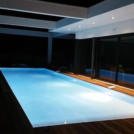 California Piscine Chauffee 14x4m Moulleau Abatilles 10 Pers Villa