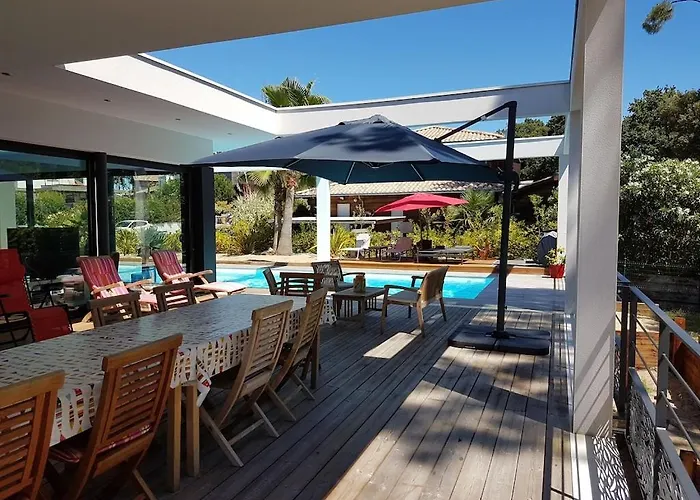 California Piscine Chauffée 14x4m Moulleau Abatilles 10 Pers *