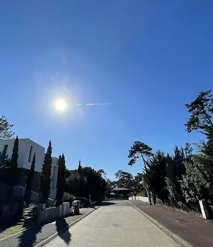 California Piscine Chauffee 14x4m Moulleau Abatilles 10 Pers Villa