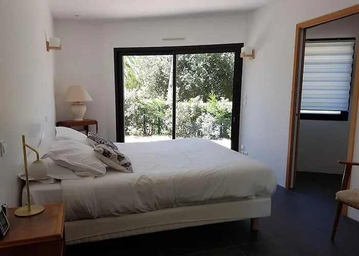 California Piscine Chauffee 14x4m Moulleau Abatilles 10 Pers